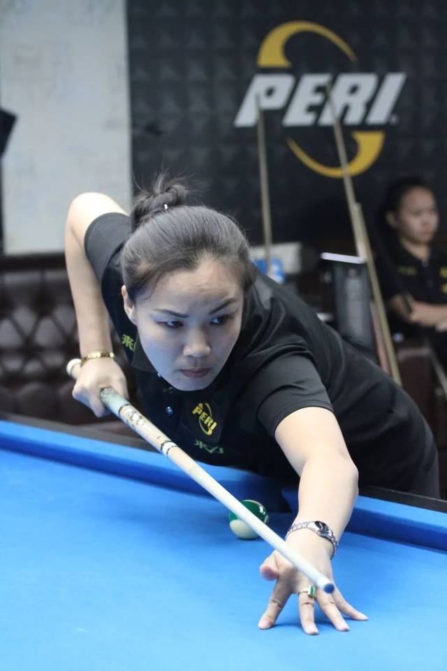 还与他对球 还与他对球